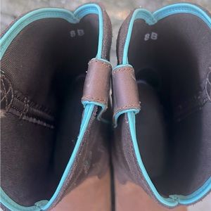 Ariat boot, only worn twice